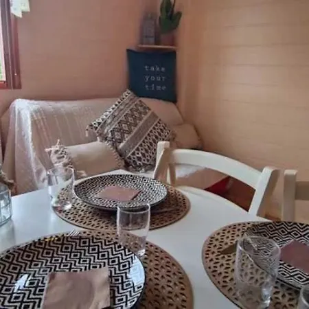 3 Etoiles - Piscine - Eeiigg
